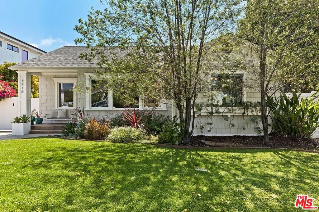 Photo of Listing #25555221