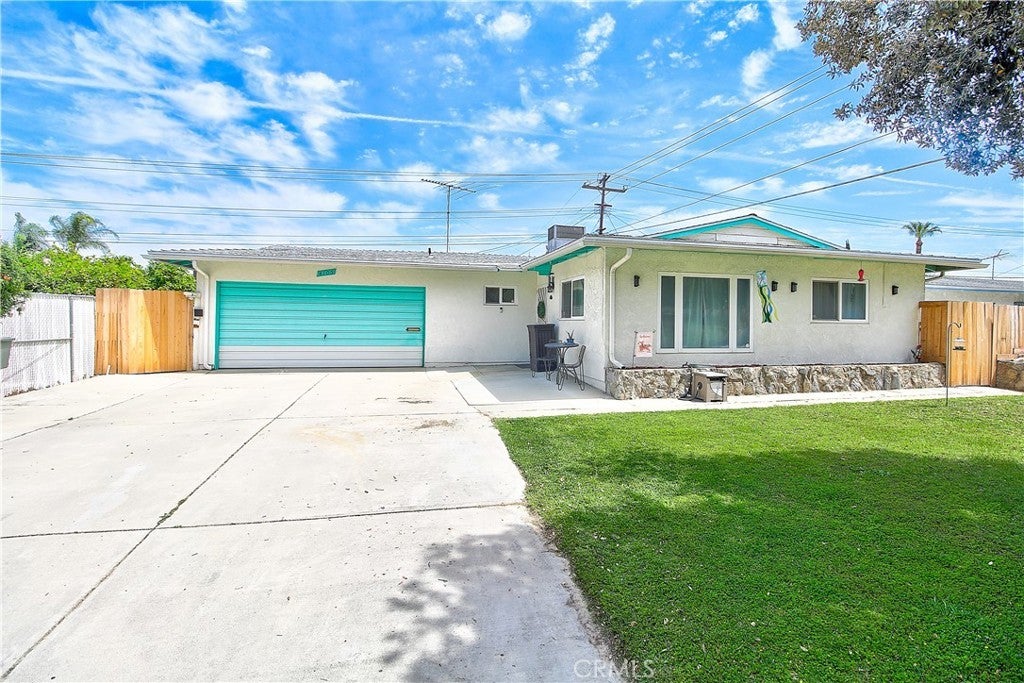 Photo of Listing #IV25144979