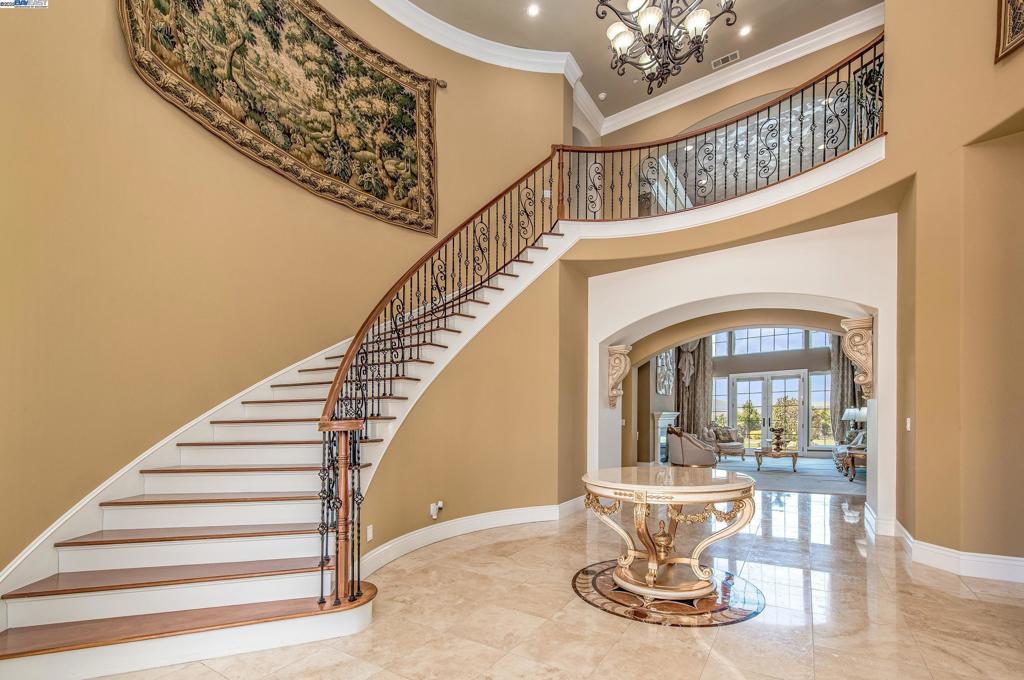 Photo of Listing #41103212