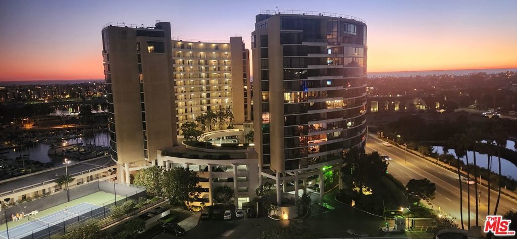 Photo of Listing #25558913