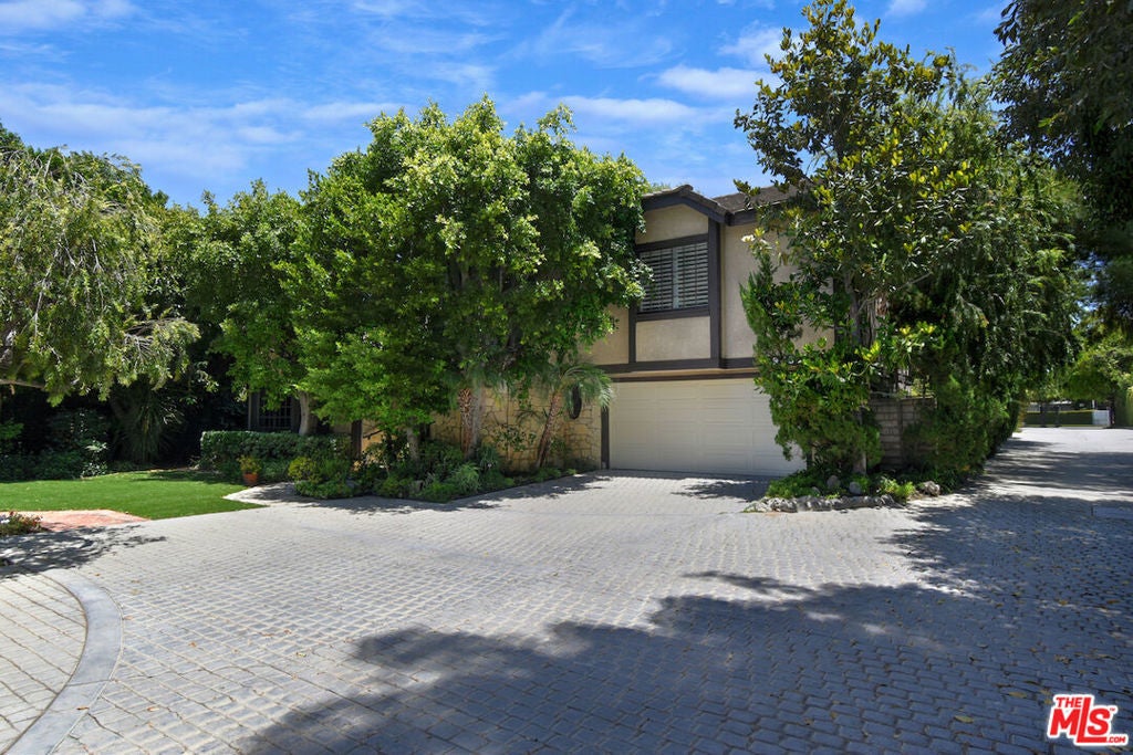 Photo of Listing #25559117