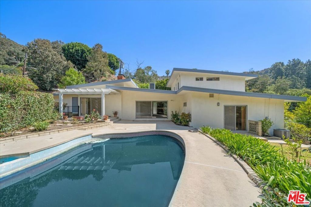 Photo of Listing #25557925