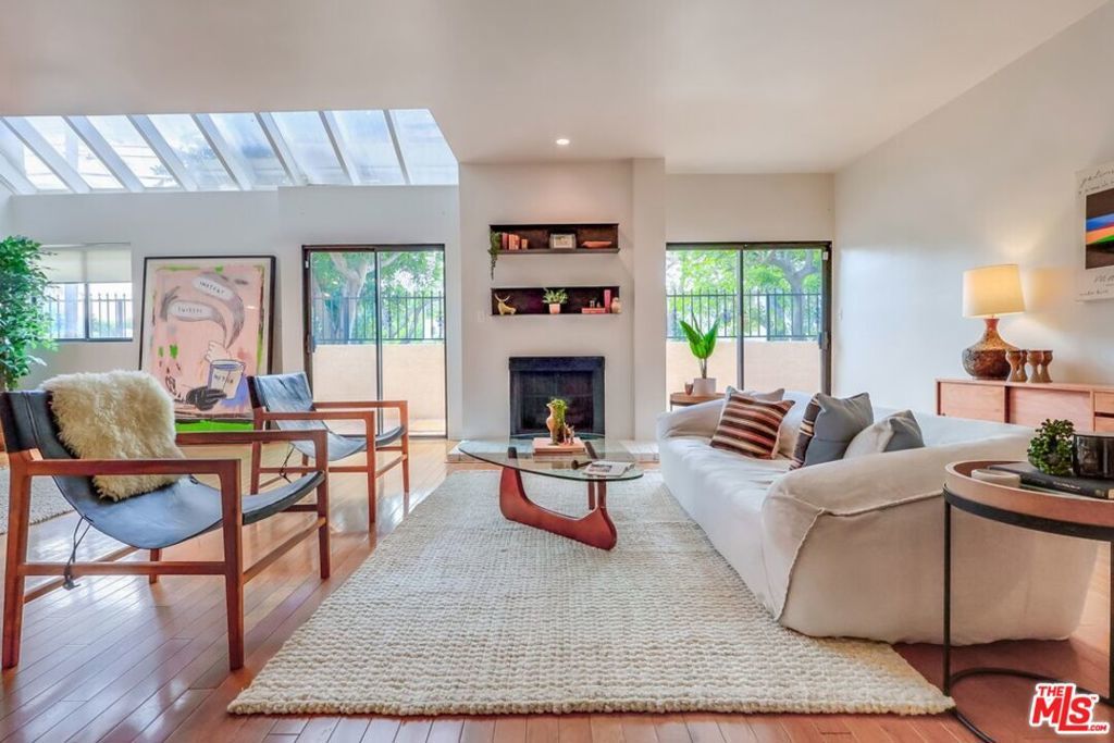 Photo of Listing #25558415