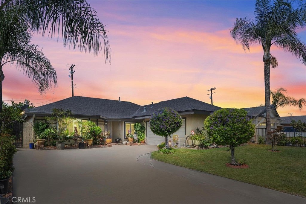 Photo of Listing #IV25146522