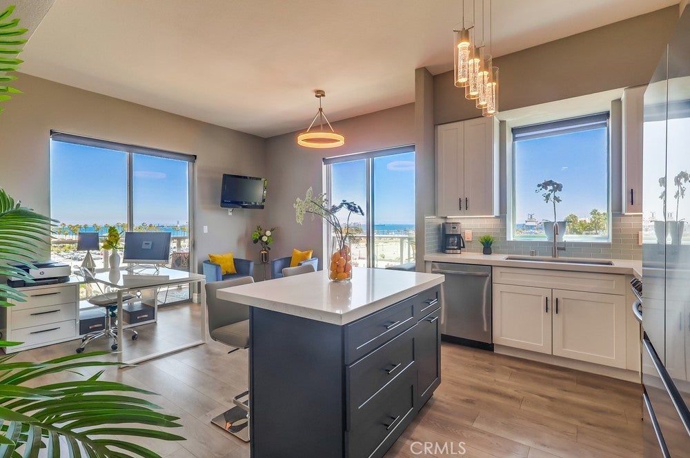 Photo of Listing #PW25134347