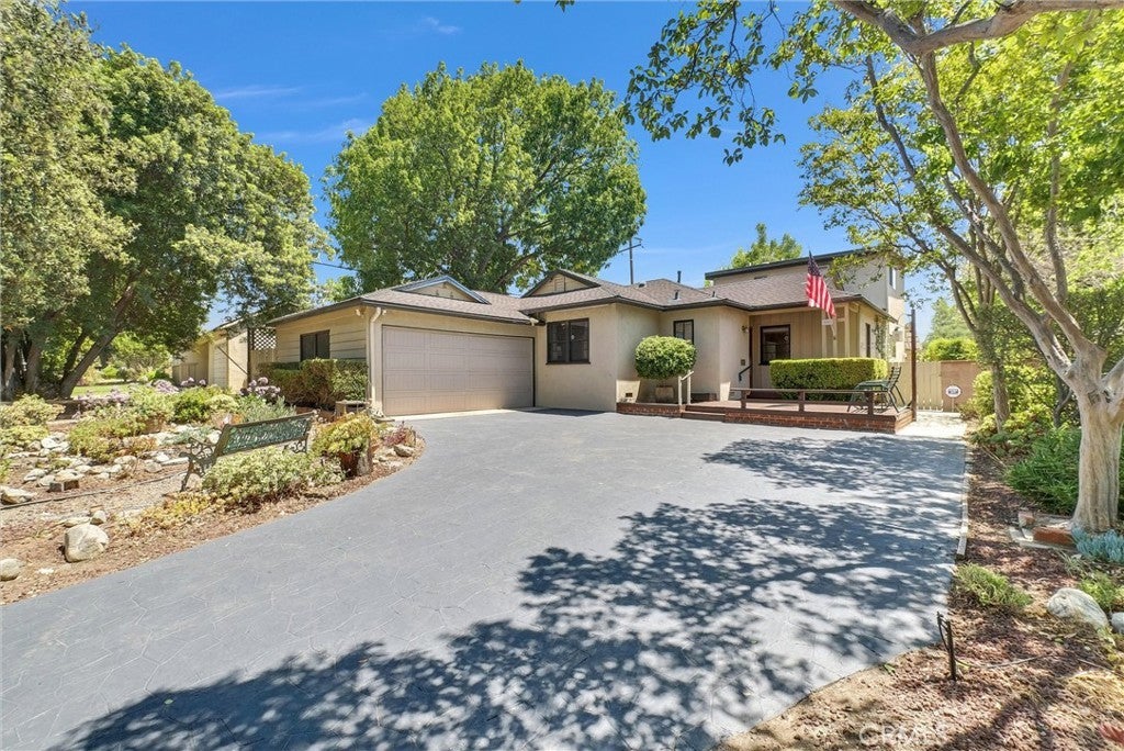 Photo of Listing #CV25147207