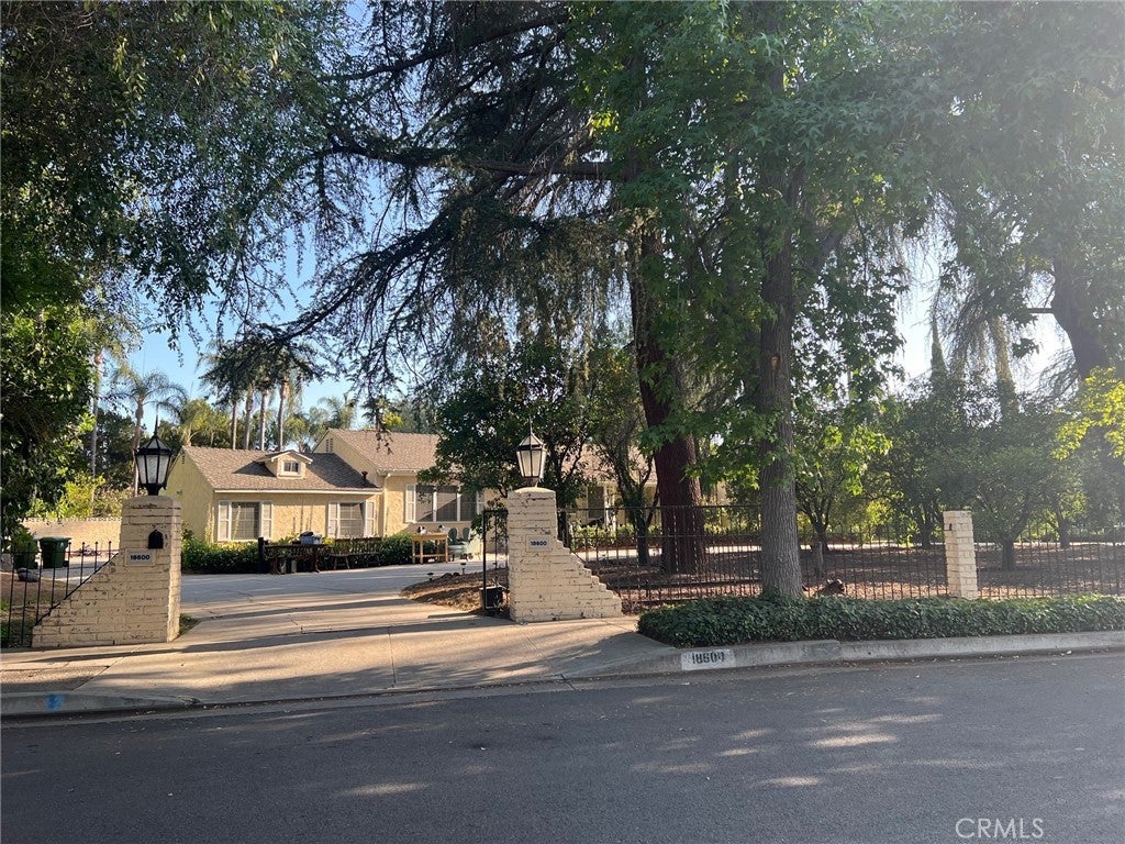 Photo of Listing #SR25147289