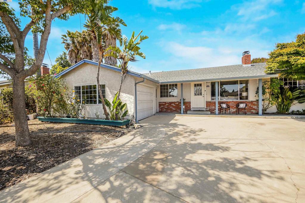 Photo of Listing #41103319