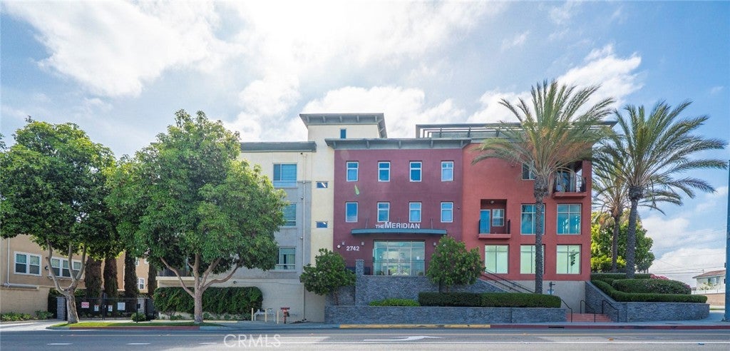 Photo of Listing #SR25147412