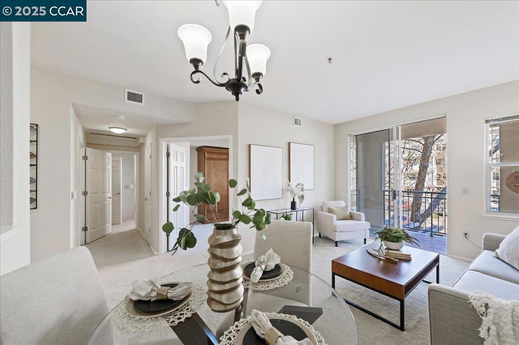 Photo of Listing #41103360