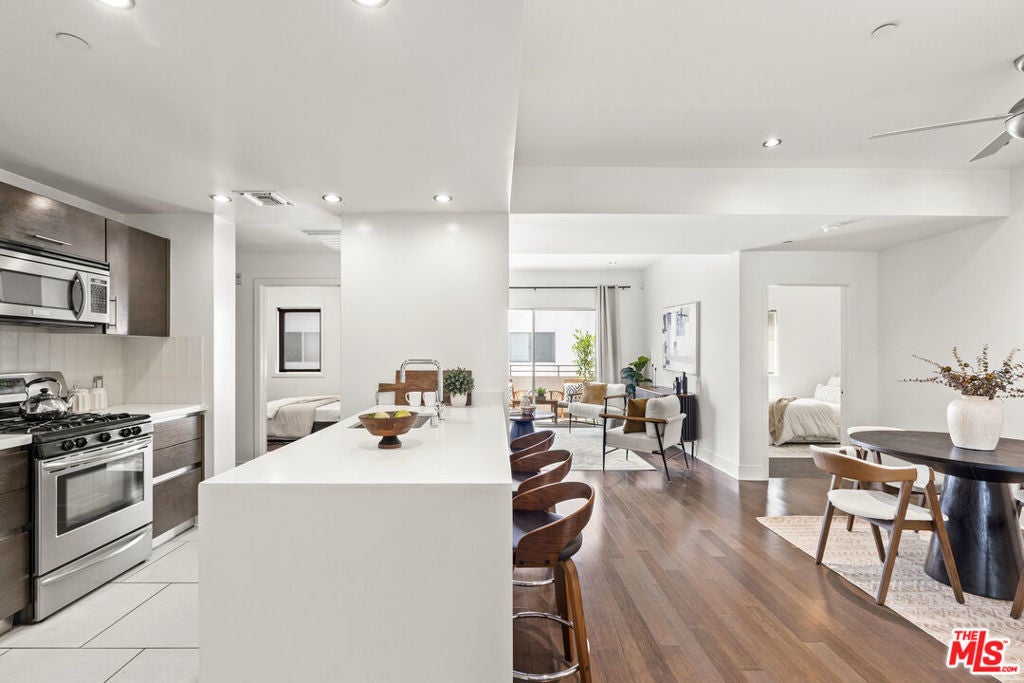 Photo of Listing #25559693