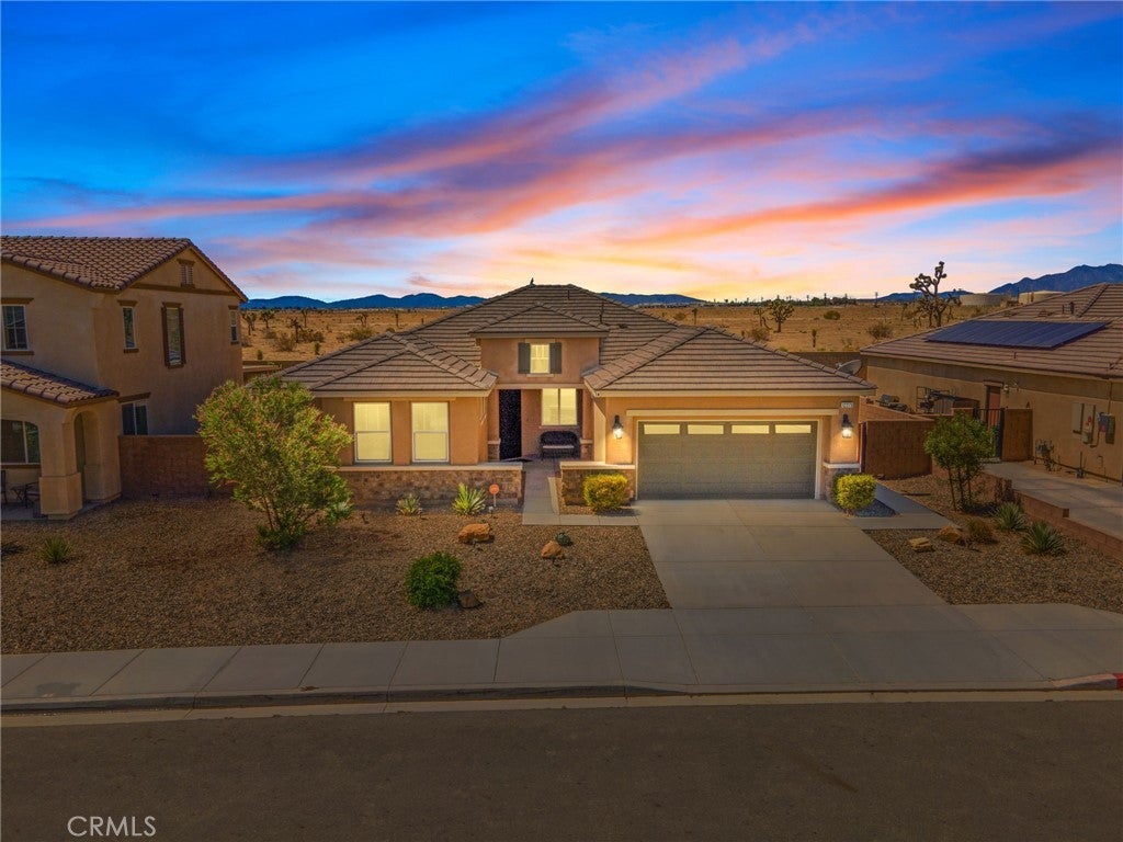 Photo of Listing #IV25146304