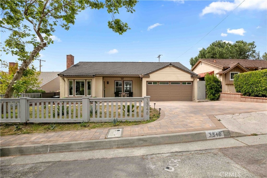 Photo of Listing #SR25147743