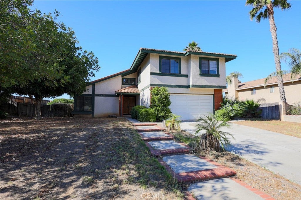 Photo of Listing #IV25147812