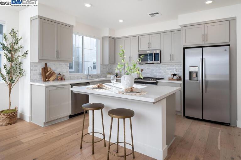 Photo of Listing #41103409