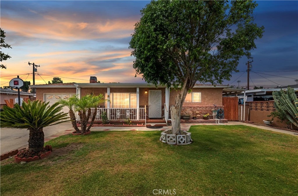 Photo of Listing #IV25147622