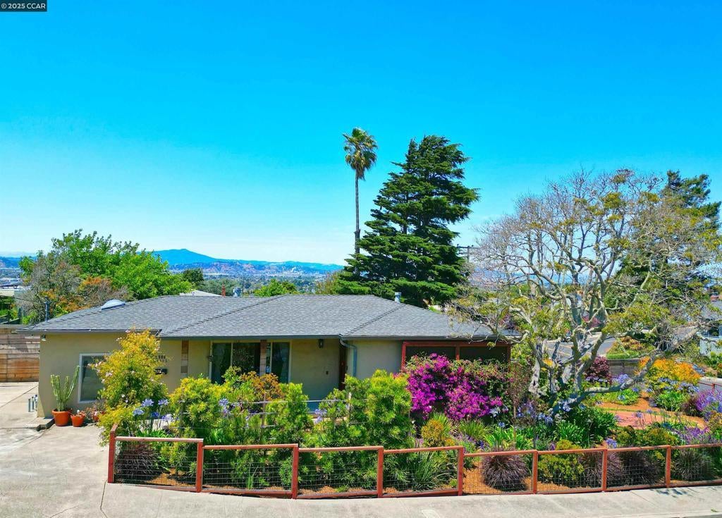 Photo of Listing #41103418