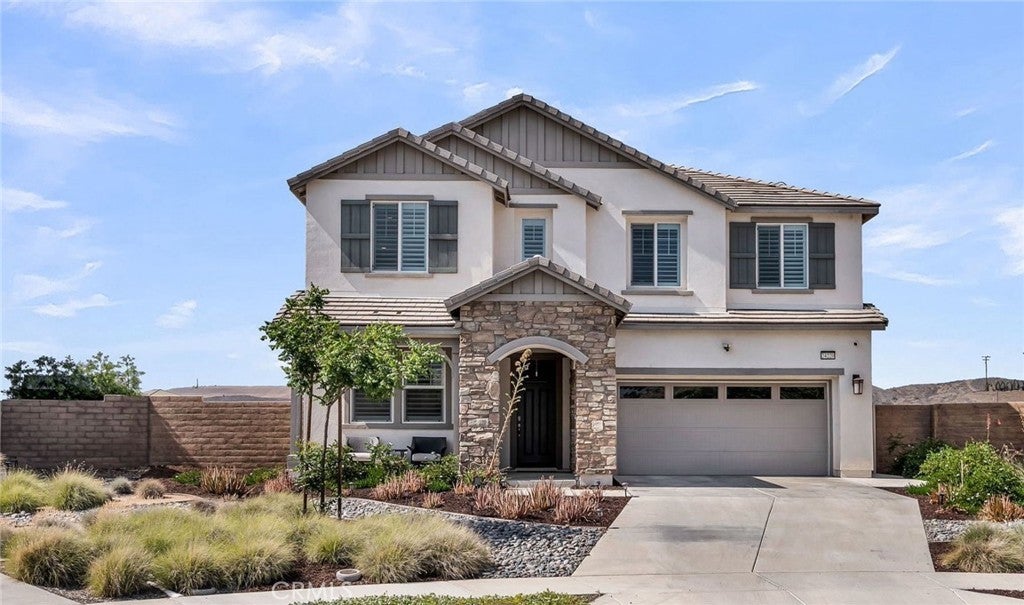 Photo of Listing #IV25148010