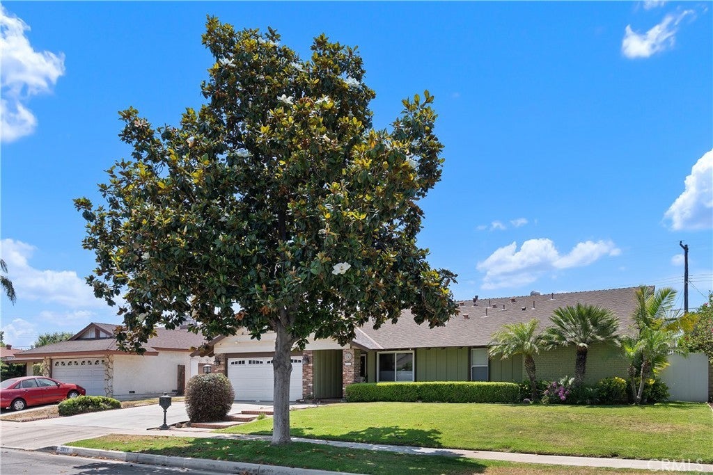 Photo of Listing #OC25137009