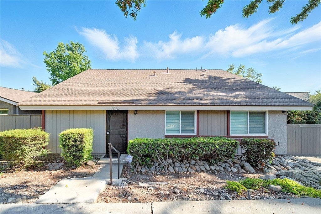 Photo of Listing #OC25098783