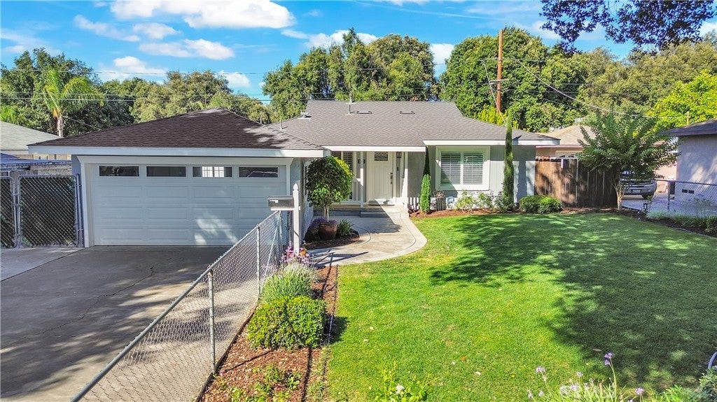 Photo of Listing #DW25148183