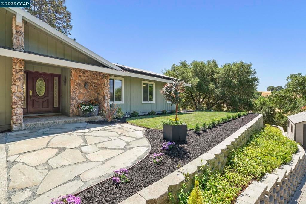 Photo of Listing #41103457