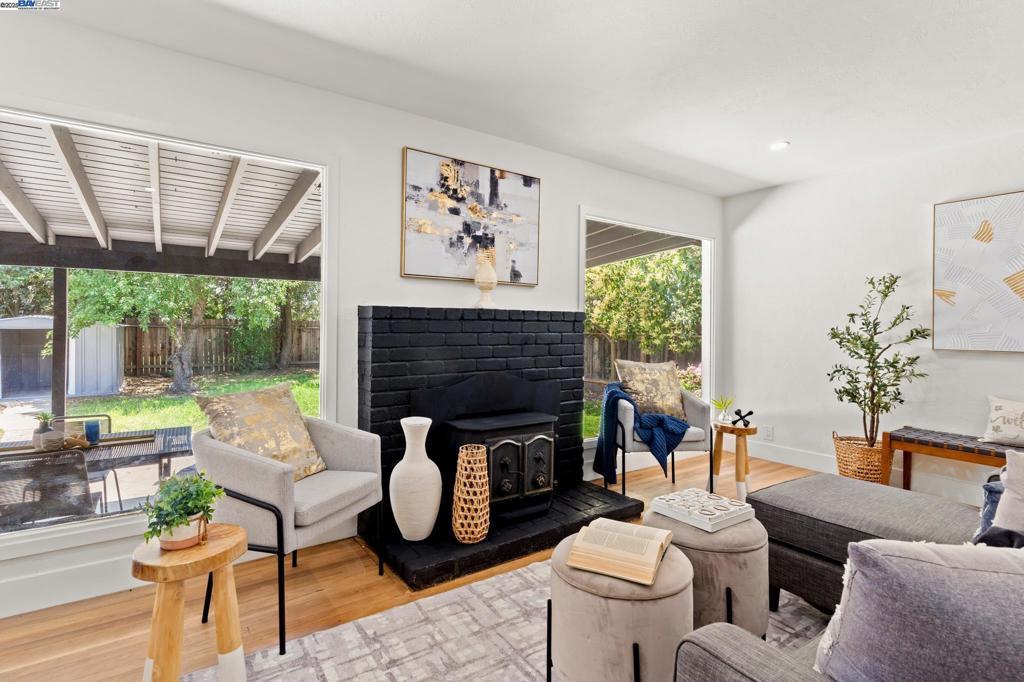 Photo of Listing #41103466