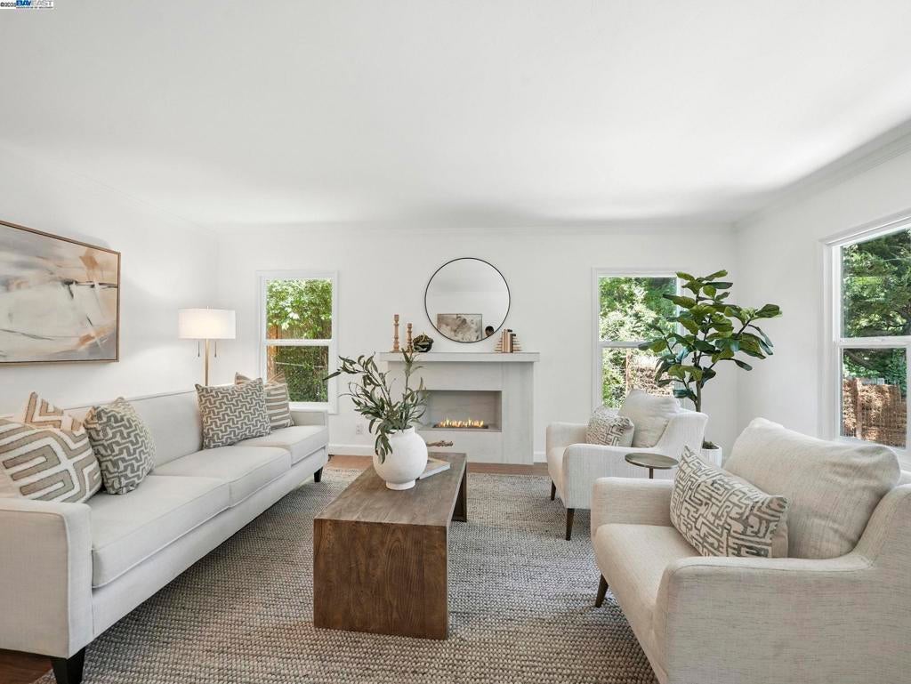 Photo of Listing #41103476