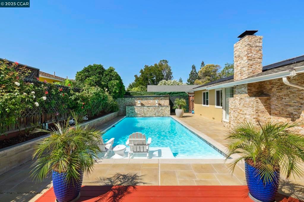 Photo of Listing #41103490