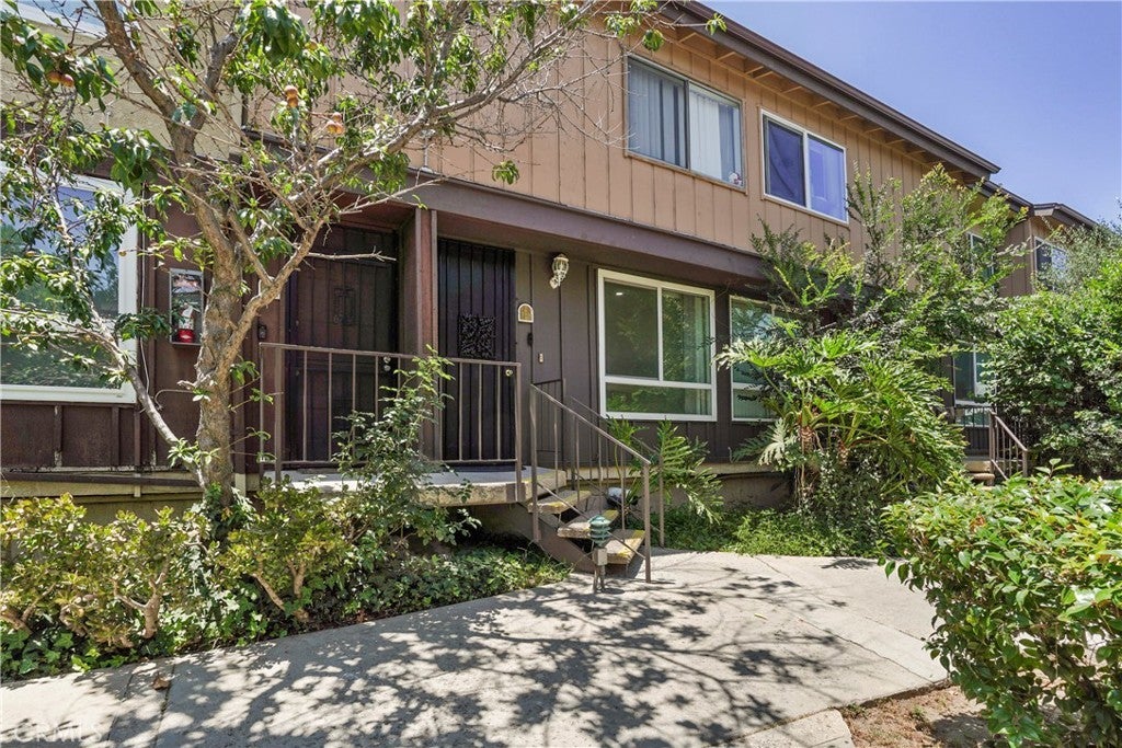 Photo of Listing #SR25148059