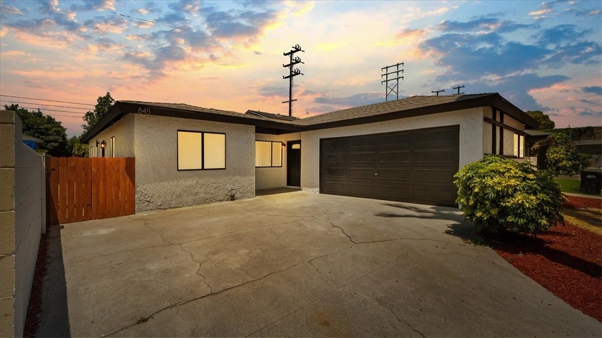 Photo of Listing #DW25148888