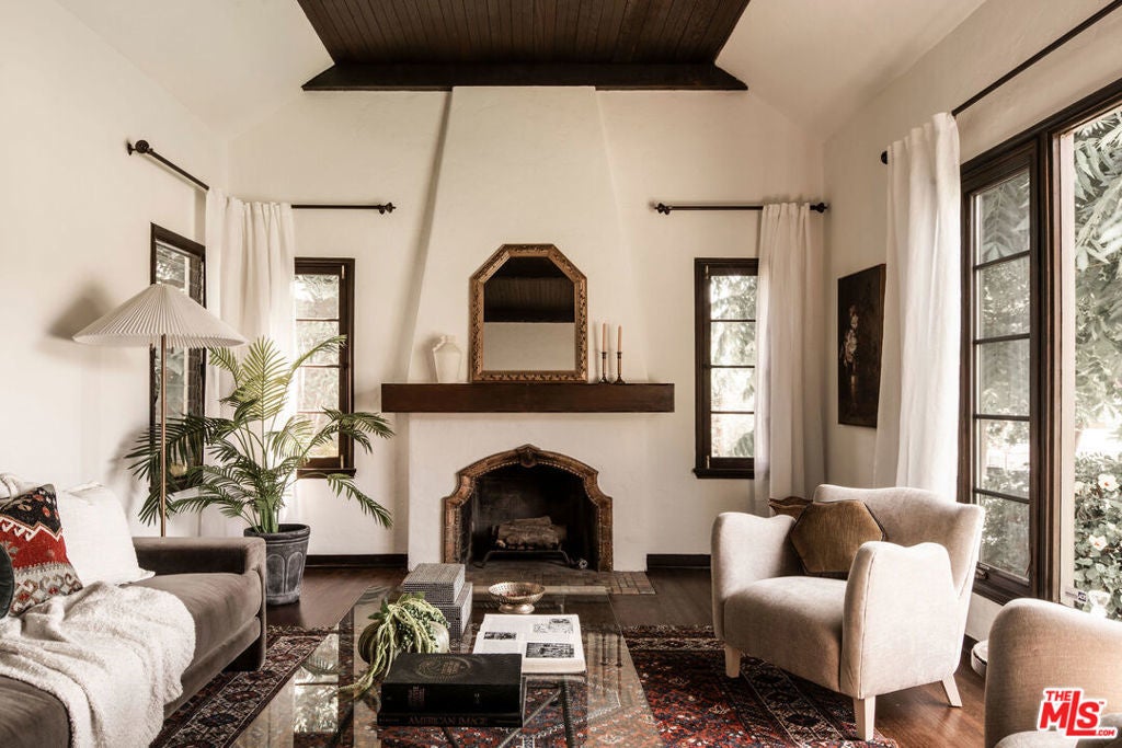 Photo of Listing #25547217