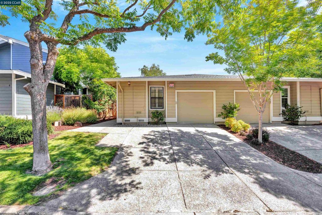 Photo of Listing #41103530