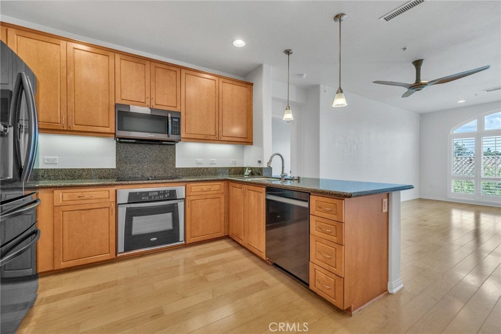 Photo of Listing #SW25149156