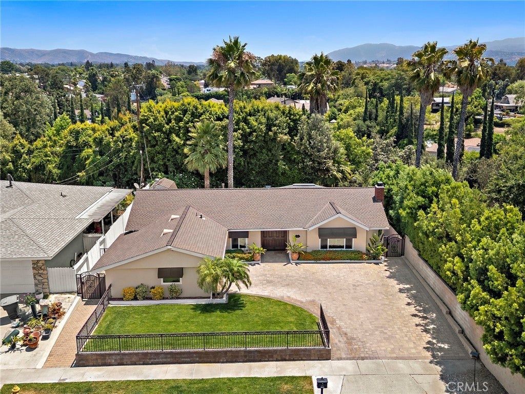 Photo of Listing #OC25135430