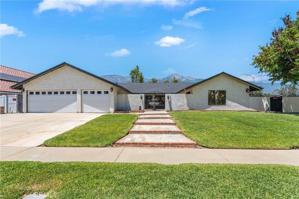 Photo of Listing #CV25149214