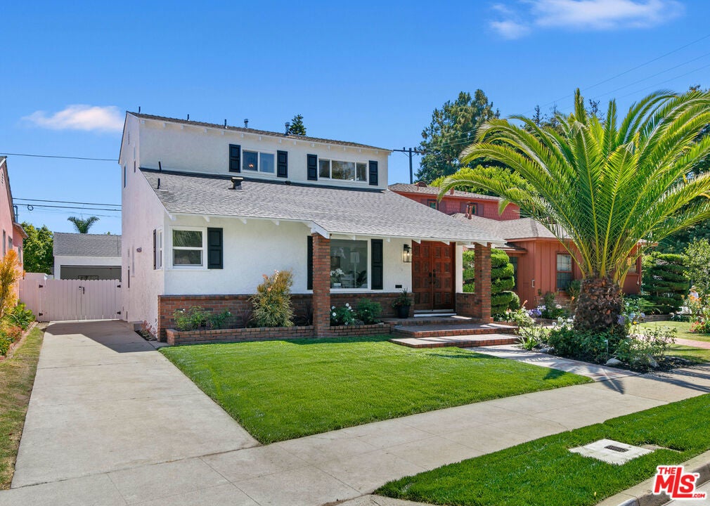 Photo of Listing #25556493