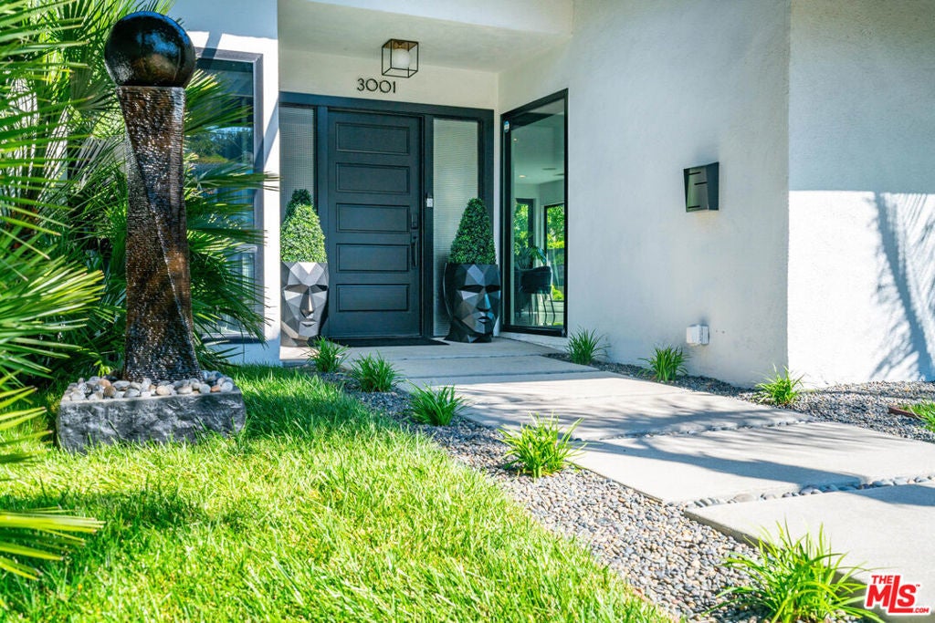 Photo of Listing #25560109