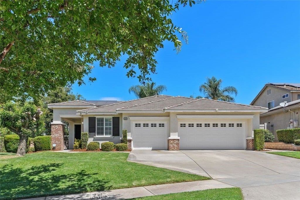 Photo of Listing #IV25149481