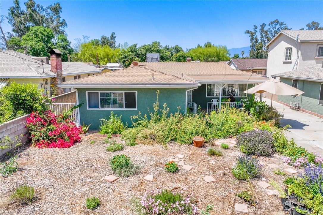 Photo of Listing #IV25149711