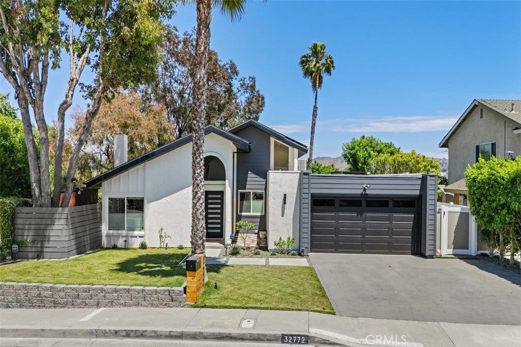 Photo of Listing #OC25148380