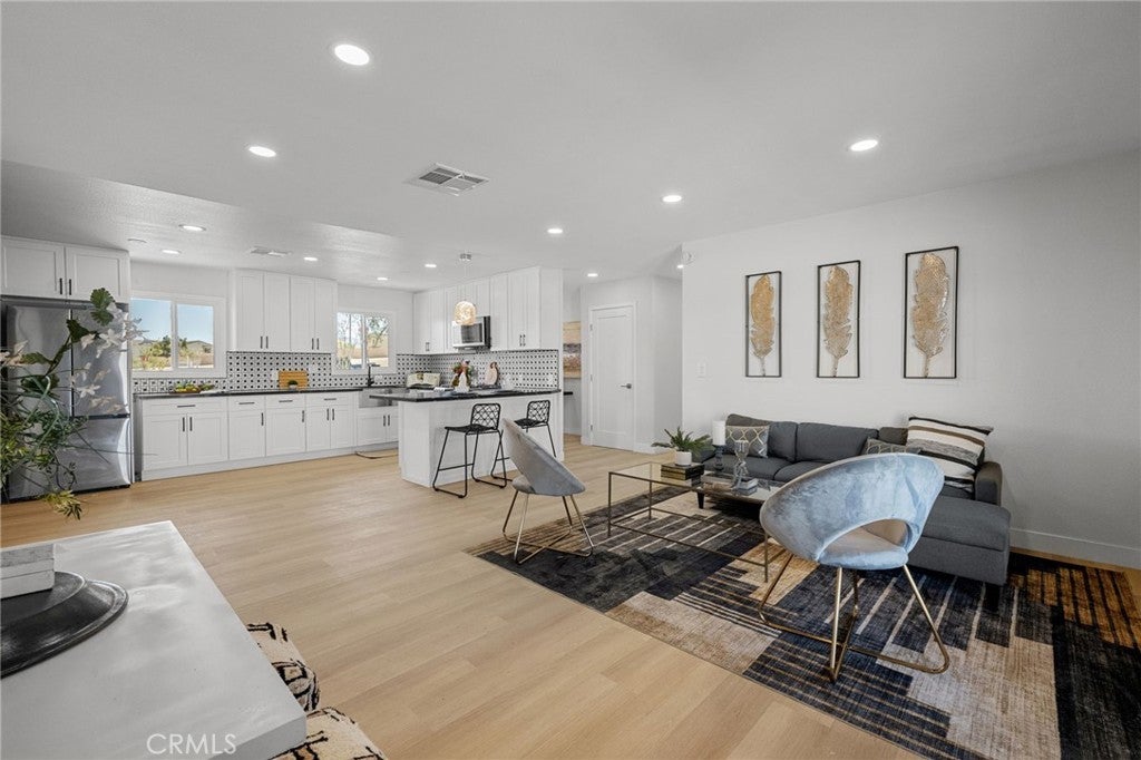 Photo of Listing #PW25149988