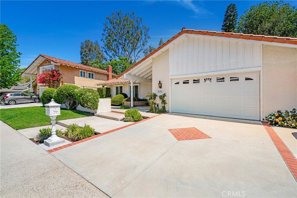 Photo of Listing #OC25149979