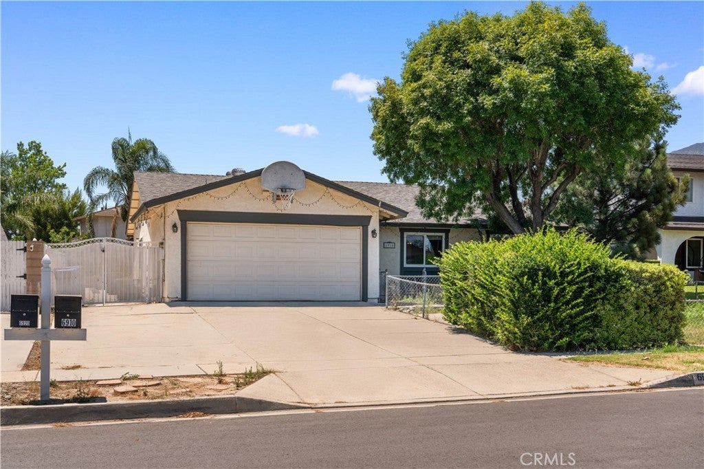 Photo of Listing #CV25150096