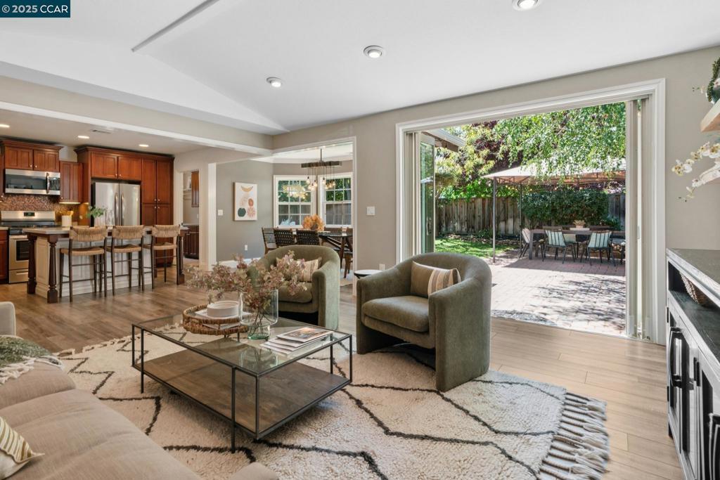 Photo of Listing #41103666