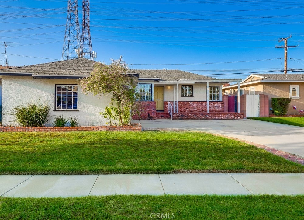 Photo of Listing #SB25149132