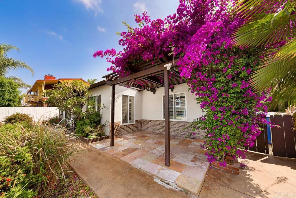 Photo of Listing #PTP2505037