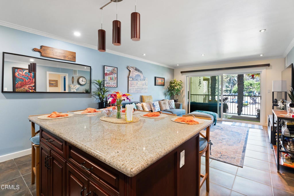 Photo of Listing #V1-30938