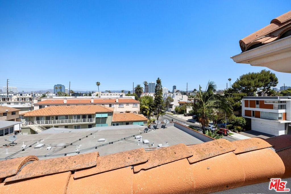 Photo of Listing #25560829