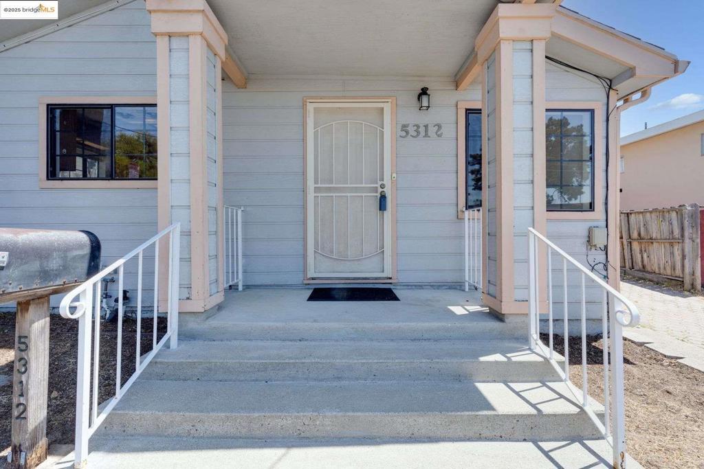 Photo of Listing #41103798